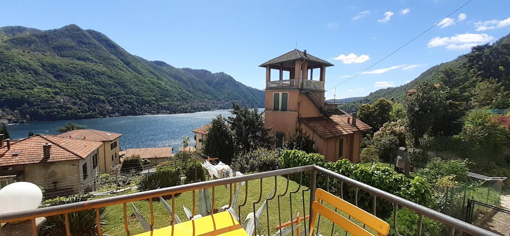 Flora Appartement Moltrasio Buitenkant foto